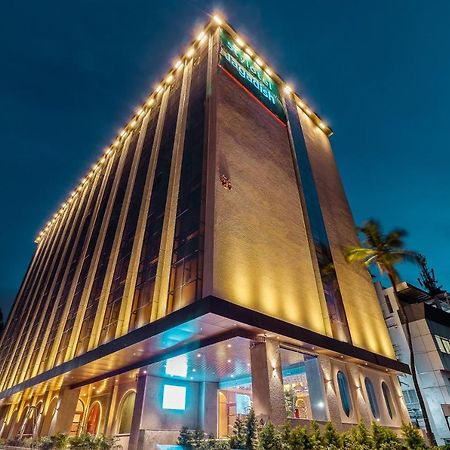העיר בנגלור Hotel Jagadish International-Sankey Road מראה חיצוני תמונה