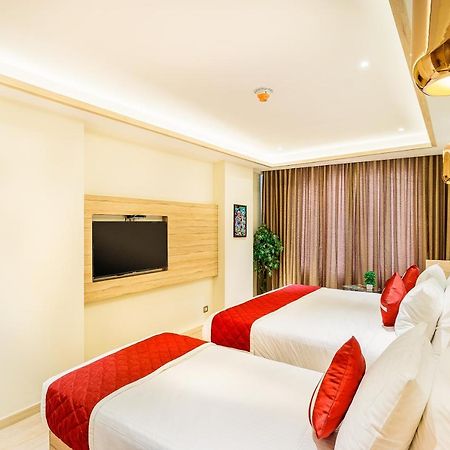 העיר בנגלור Hotel Jagadish International-Sankey Road מראה חיצוני תמונה
