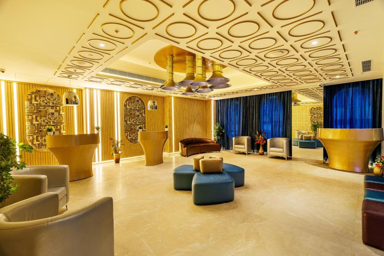 העיר בנגלור Hotel Jagadish International-Sankey Road מראה חיצוני תמונה
