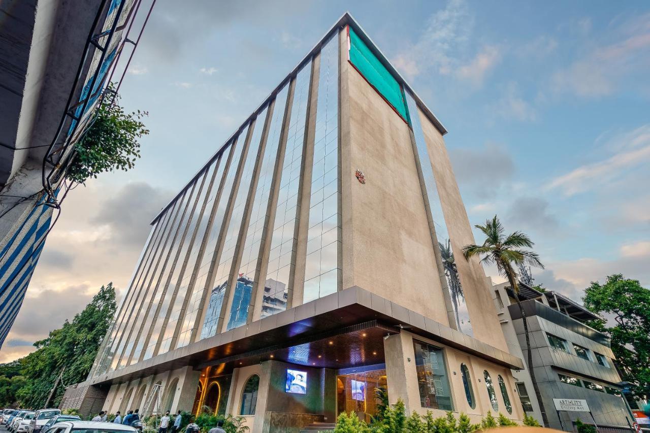 העיר בנגלור Hotel Jagadish International-Sankey Road מראה חיצוני תמונה
