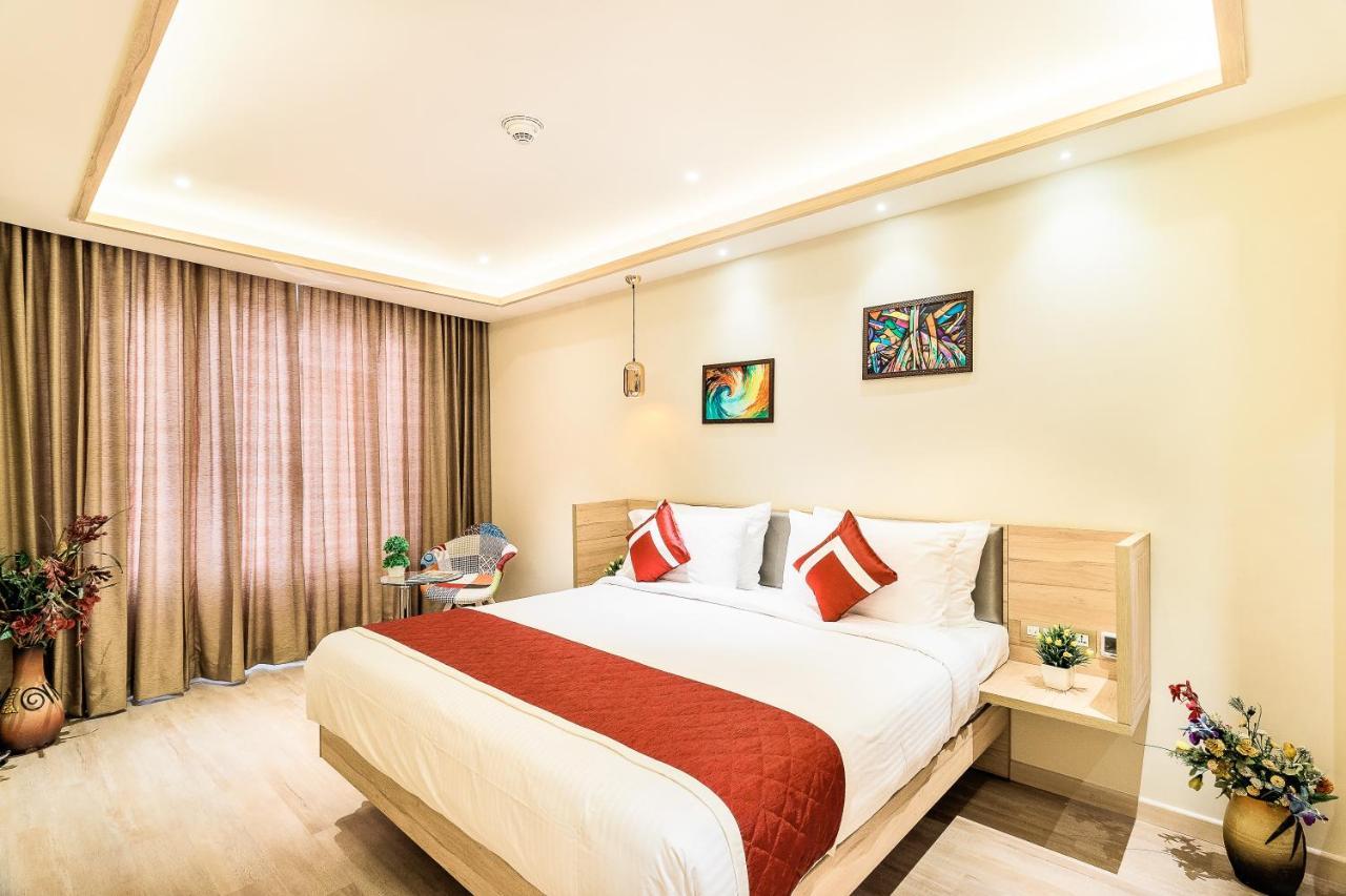 העיר בנגלור Hotel Jagadish International-Sankey Road מראה חיצוני תמונה