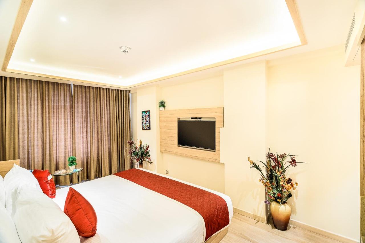העיר בנגלור Hotel Jagadish International-Sankey Road מראה חיצוני תמונה