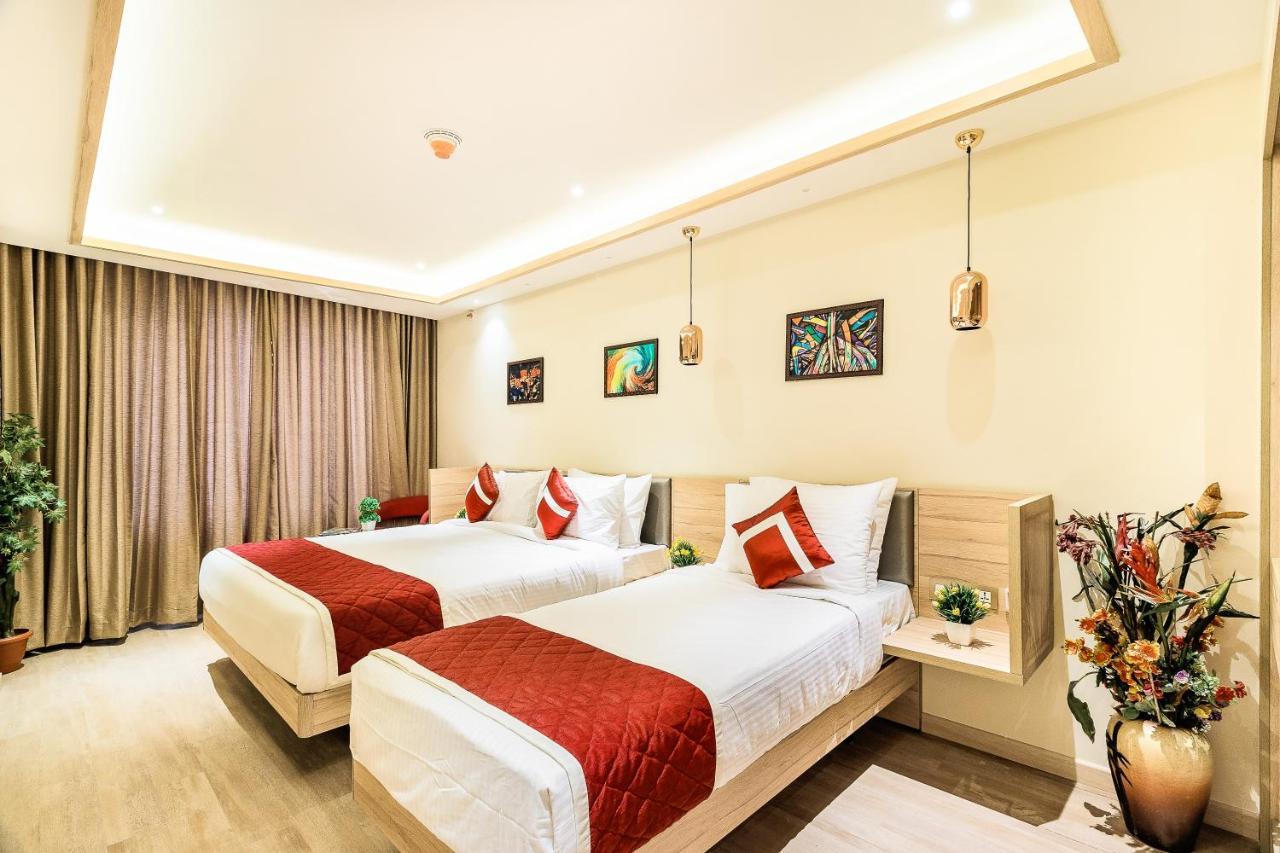 העיר בנגלור Hotel Jagadish International-Sankey Road מראה חיצוני תמונה