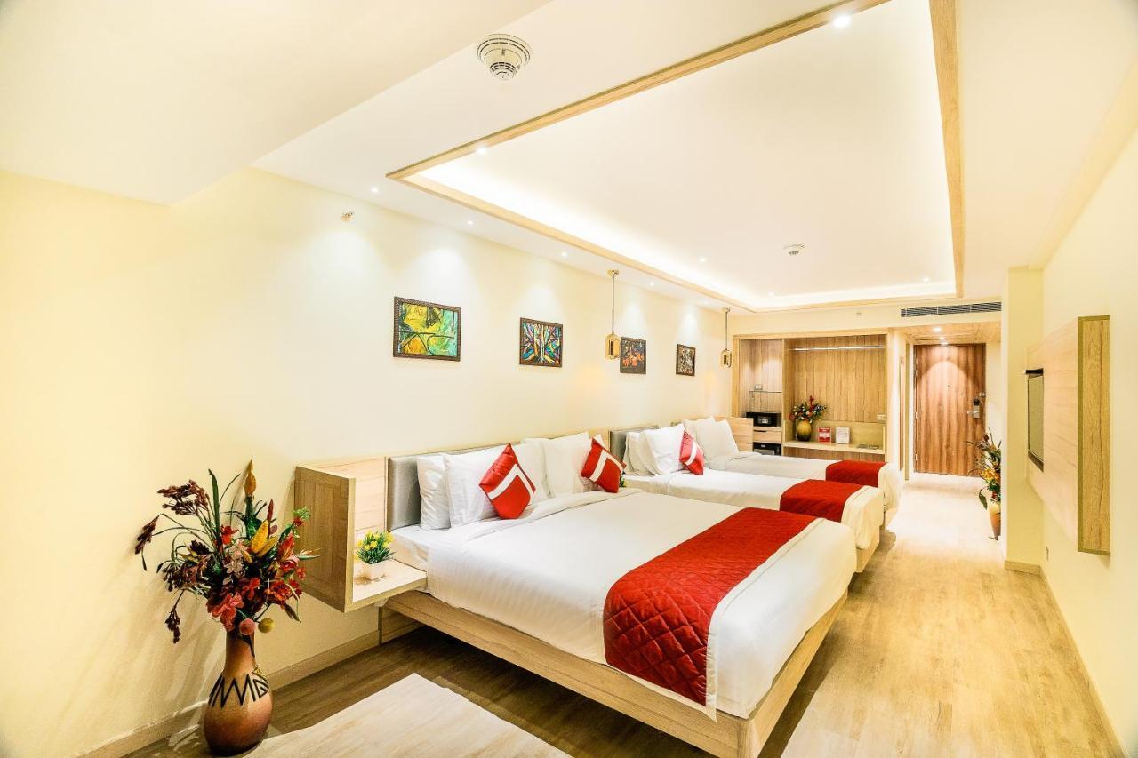 העיר בנגלור Hotel Jagadish International-Sankey Road מראה חיצוני תמונה