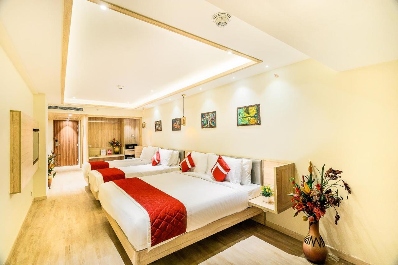 העיר בנגלור Hotel Jagadish International-Sankey Road מראה חיצוני תמונה
