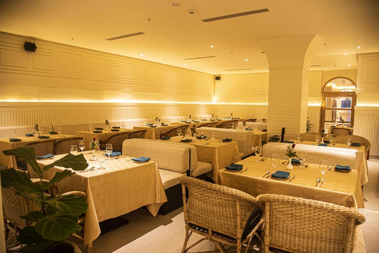 העיר בנגלור Hotel Jagadish International-Sankey Road מראה חיצוני תמונה